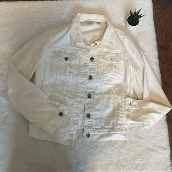 L.L. Bean White Jean Jacket - Picture 2 of 7